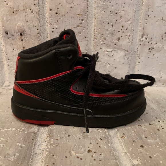 Air Jordan II (toddler) - Picture 1 of 6